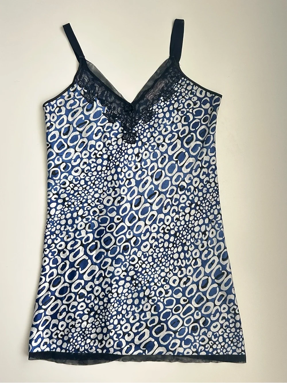 Oscar de la Laurenta blue & white leopard print slip dress with lace trim